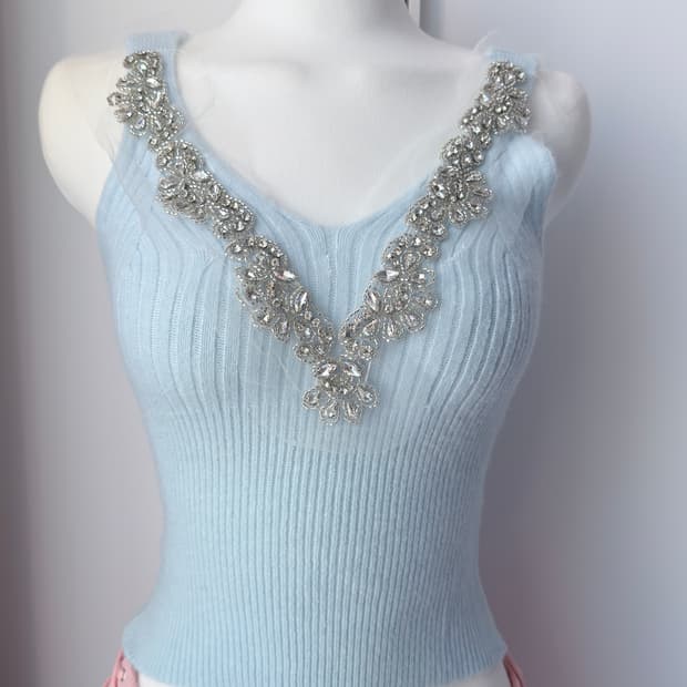 수입의류/ 큐빅 니트 슬리브리스 스카이블루