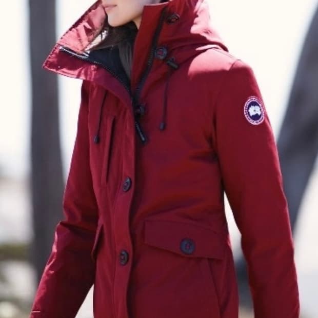 캐나다구스 버건디 패딩(M/55~66)