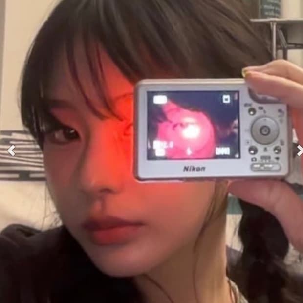 니콘 쿨픽스s1 실버컬러 노제디카 (도킹스테이션포함)