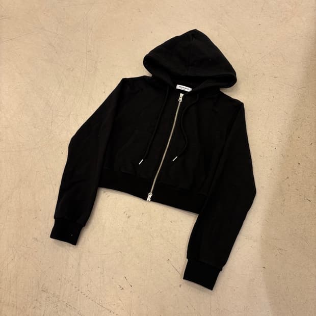 블랙 크롭 후드집업