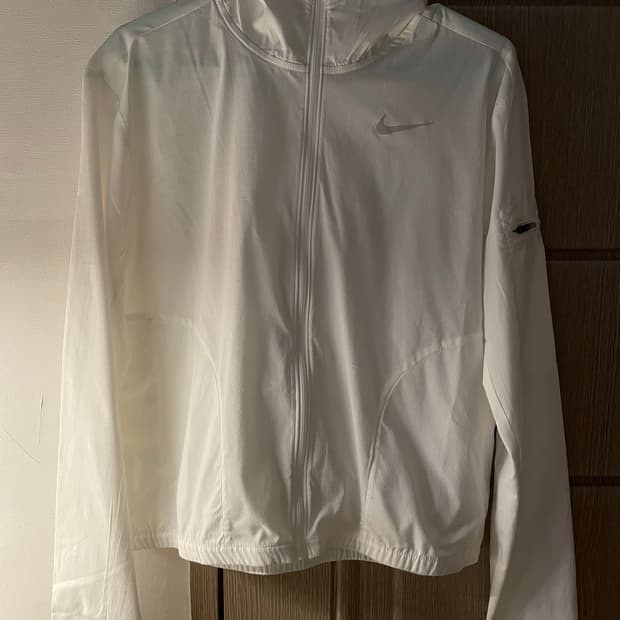 나이키 임파서블 라이트 후드 러닝 자켓