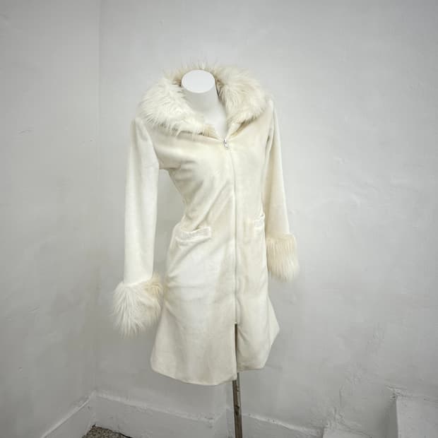 Gyaru white fur coat jacket