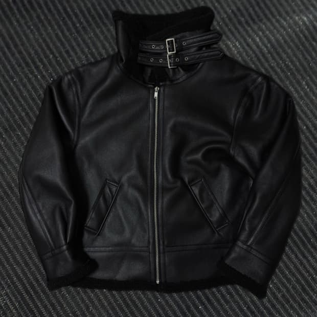 어반스터프 블랙 양털 무스탕