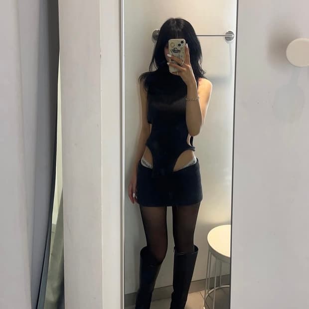 Bonnae 본네 홀터넥 슬리브리스 & 스커트 차콜