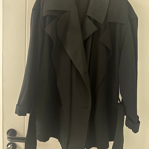 르메르 하프 트렌치 블랙 34