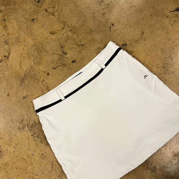 [정품] 제이린드버그 화이트 스커트 b17