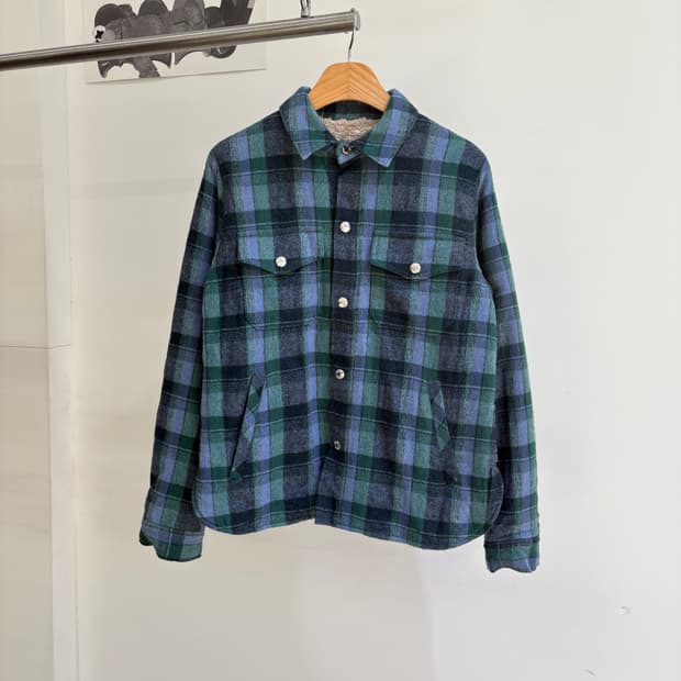 BED & BREAKFAST (Made in Japan) 셔츠