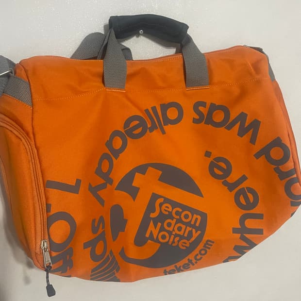 테켓 보스턴백 Off The Record Gym Bag Orange