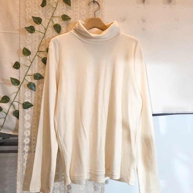 아이보리 목폴라 슬리브
