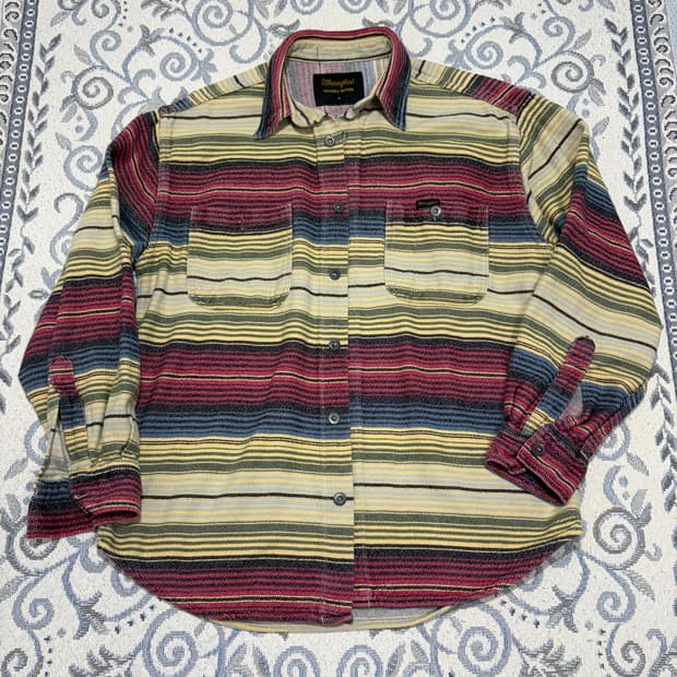 **Wrangler Authentic Western 셔츠**