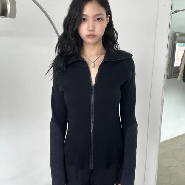마사히코 마루야마 하이넥 슬리브 패치 집업