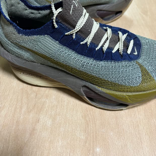 알파플라이3 285