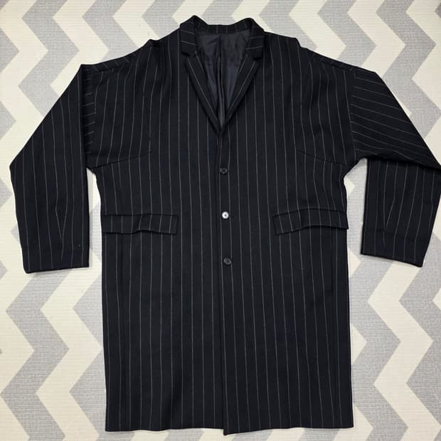 준지 핀스트라이프 오버핏 울 롱코트 46 (정가 139만원)