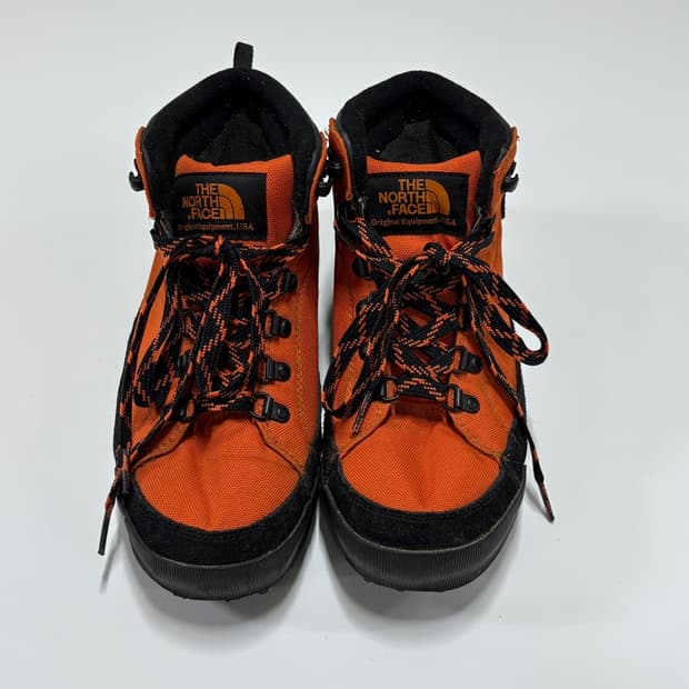 노스페이스 버클리(Berkeley) 미드 트레킹화