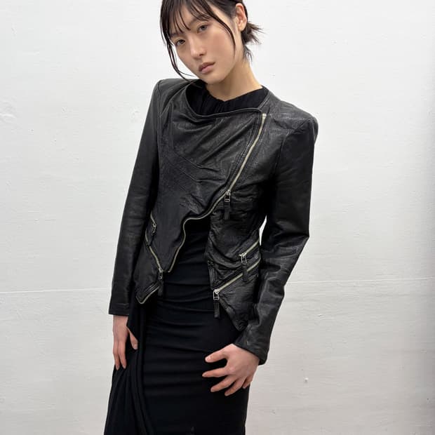 빈티지 비대칭 지퍼 디테일 램 레더 자켓