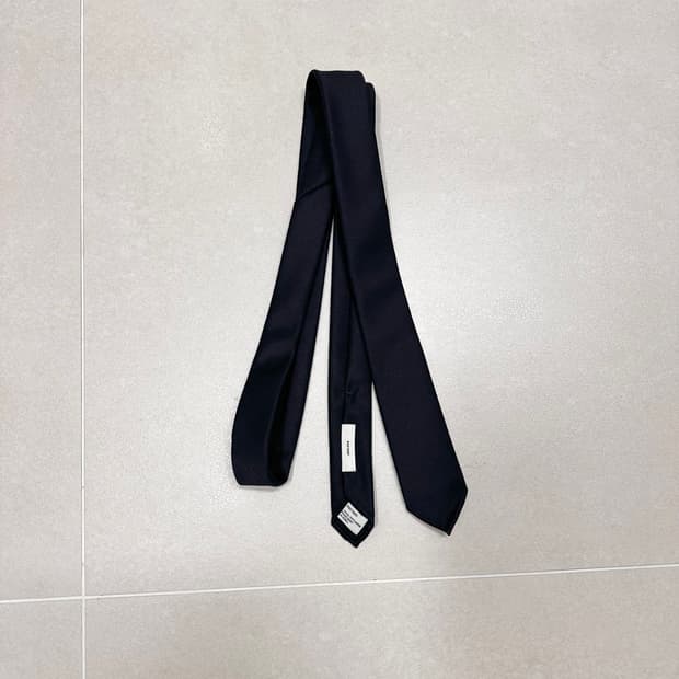 포터리 울 슬림 타이 다크네이비