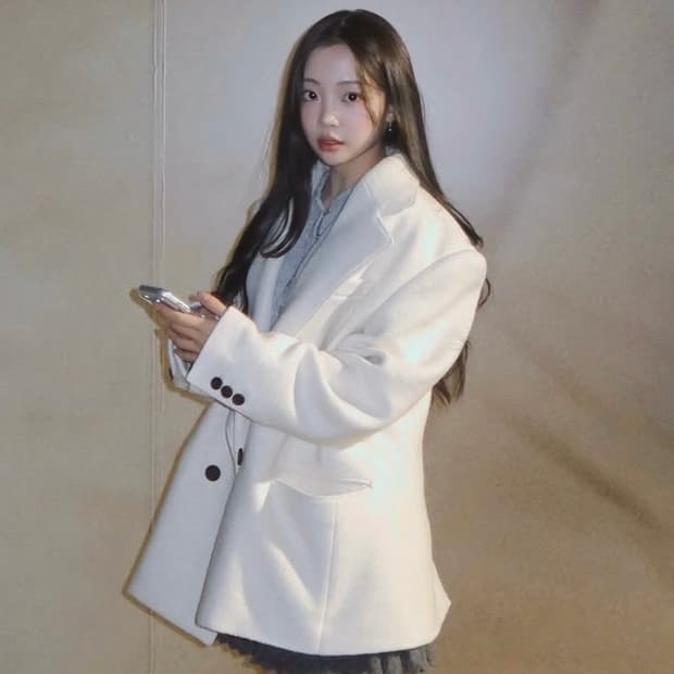 (새상품)환승연애 민경 울자켓 코트