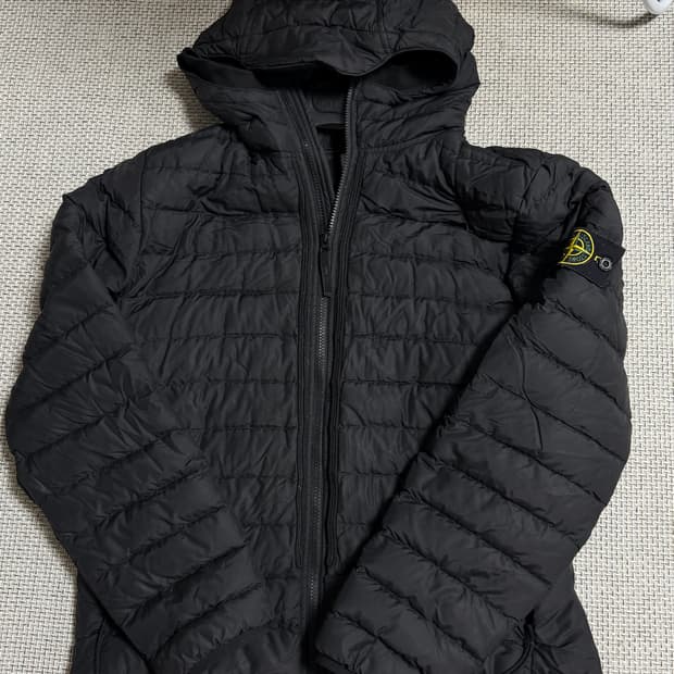 급처 백화점판 스톤아일랜드 경량패딩 L사이즈