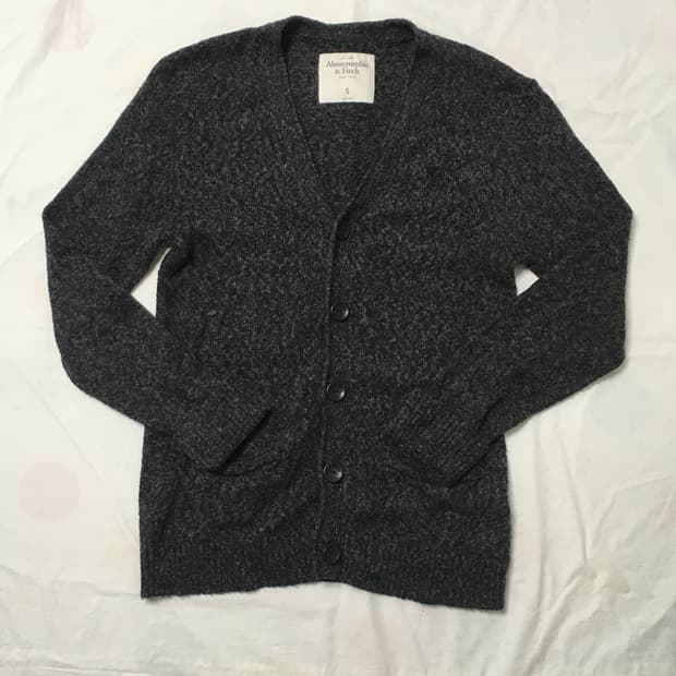 아베크롬비 Abercrombie 차콜 가디건