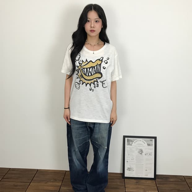 Japan Artist Graphic Teeth Print Tee