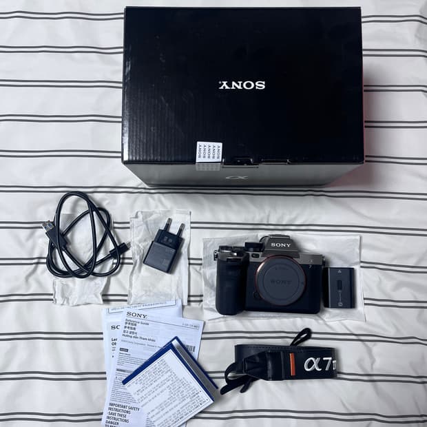 [SONY] 소니 a7m4 풀프레임 미러리스 새상품급 카메라