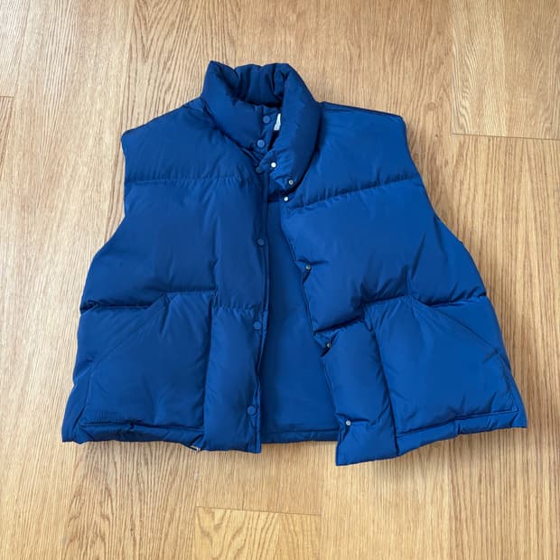 낫띵리튼 패딩조끼 