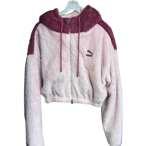 퓨마 딸기우유 크롭 퀄팅 후리스