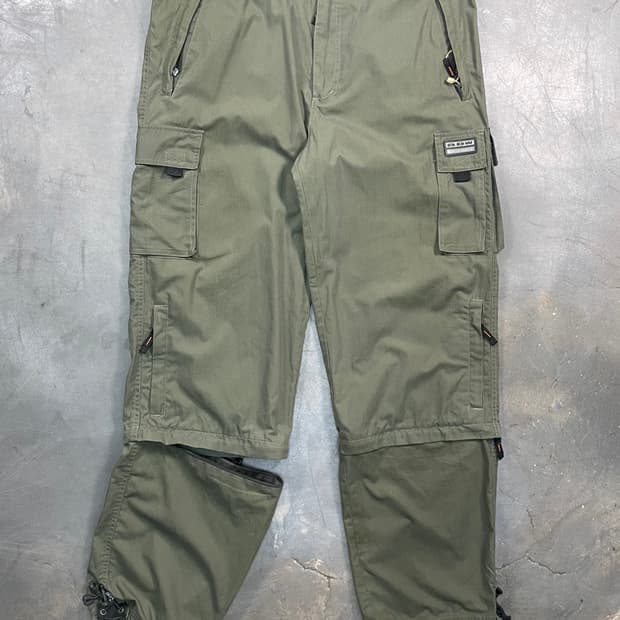 바디 웨이브 컨버터블 와이드 카고팬츠