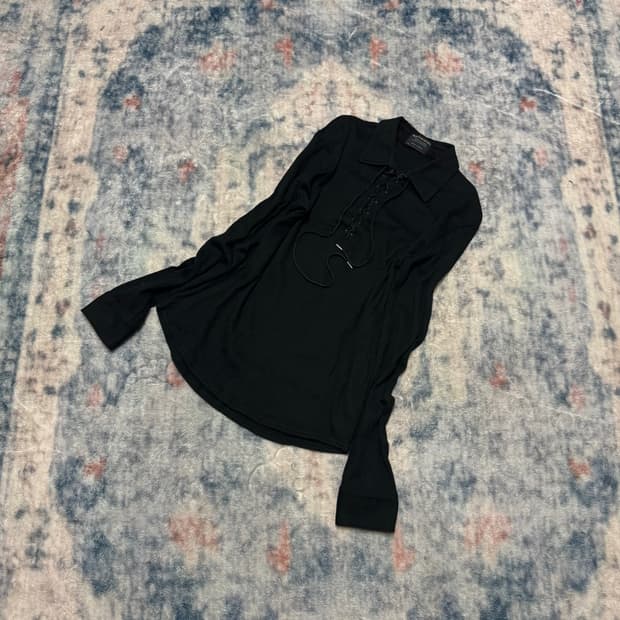 Nicole club lace up black ribbed pk top