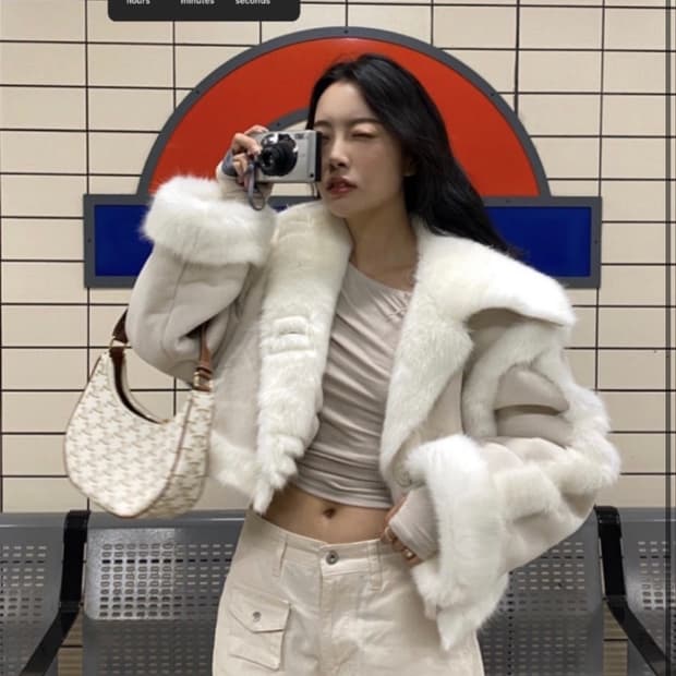 Threetimes bunny fur coat white | 후루츠패밀리