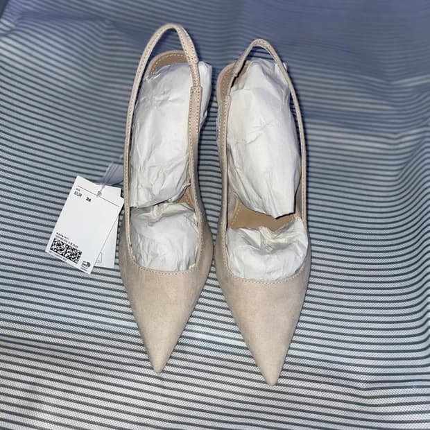 H&M 베이지 힐 240