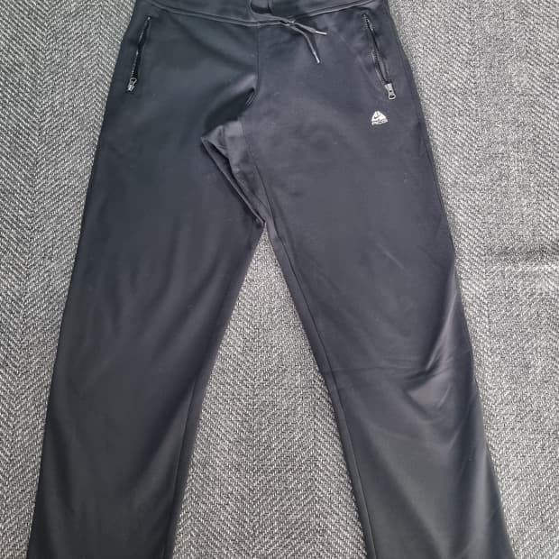 NIKE ACG — 블랙 써멀 트레이닝 팬츠