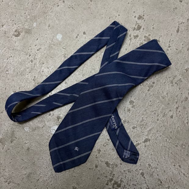 버버리 넥타이[2001]