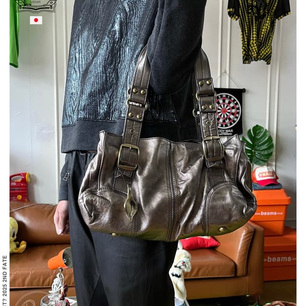 efffy Lambskin Leather Silver Motor Bag