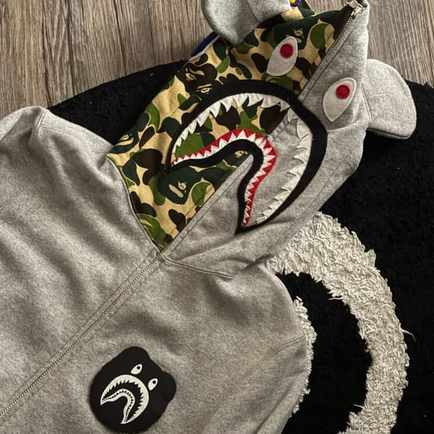 베어브릭이랑 샤크흑계s 구해요!ㅠ