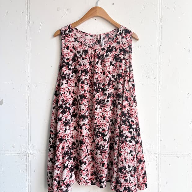 HKWORKSLONDON sleeveless
