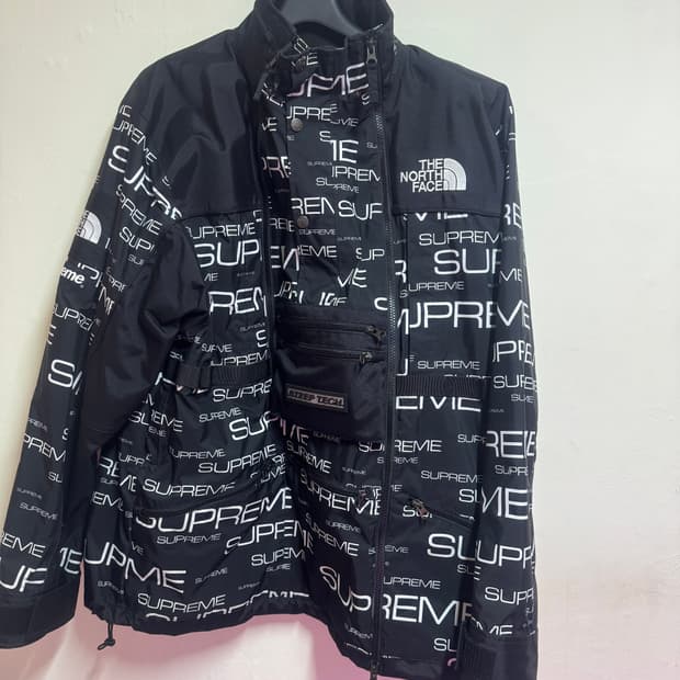 슈프림 노스페이스 스팁 테크 아포지 자켓 블랙