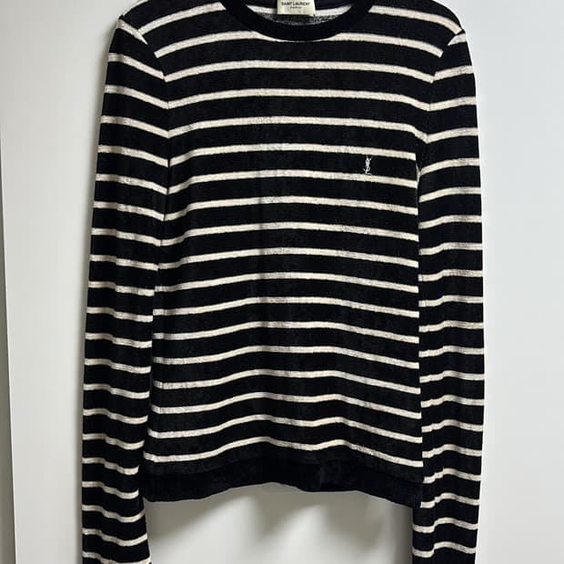 생로랑 벨벳 스트라이프 니트 s사이즈