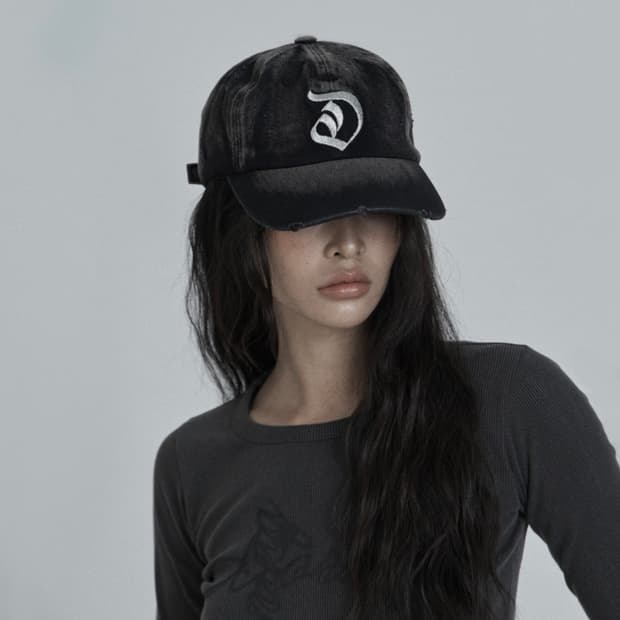 오도어 faded logo cap onyx