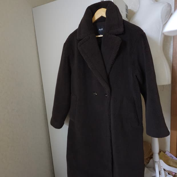 새상품)A+G 엣지 테디 무스탕코트 브라운