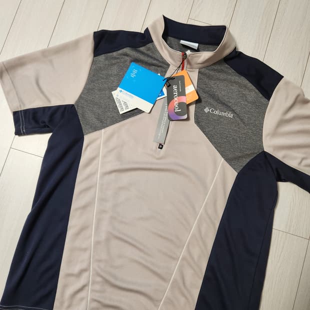 택 새상품) 컬럼비아 aerocool 기능성 반팔 아노락 사이즈105 x