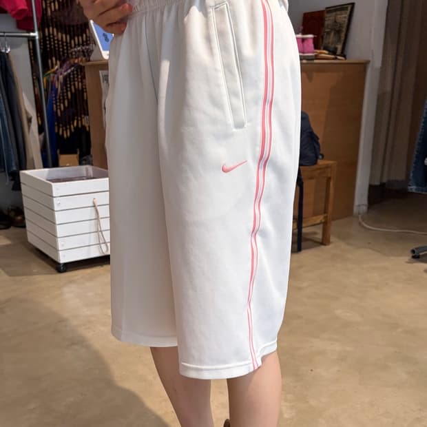 Nike 핑크 라인 트랙 반바지 XL