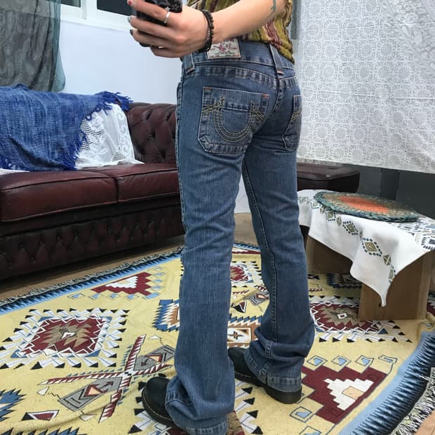 트루릴리젼 sammy 로우라이즈 부츠컷 데님팬츠 