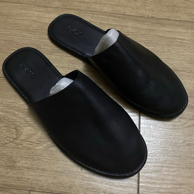 COS 가죽 실내 슬리퍼 남자 44