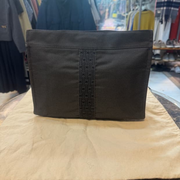 정품 에르메스 후루토 클러치 팝니다