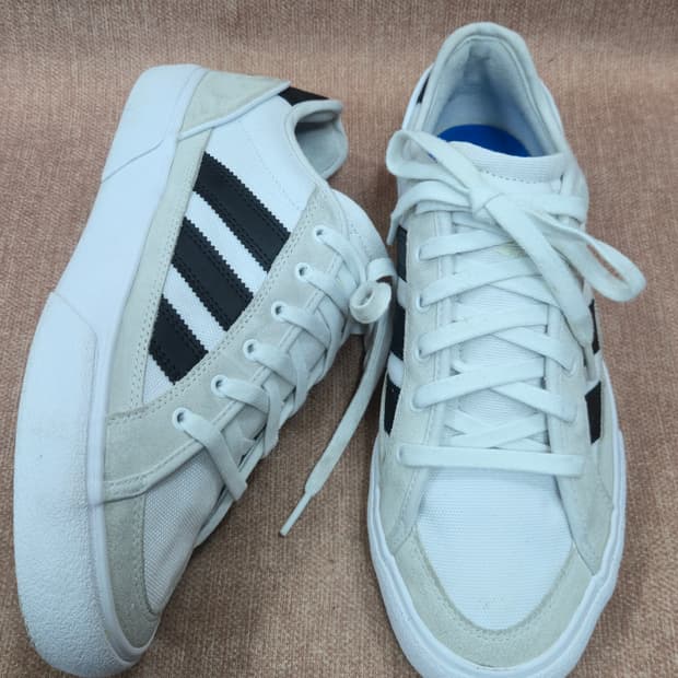 아디다스 265mm- 상태최상 스니커즈 운동화 코트TNS 프리미어