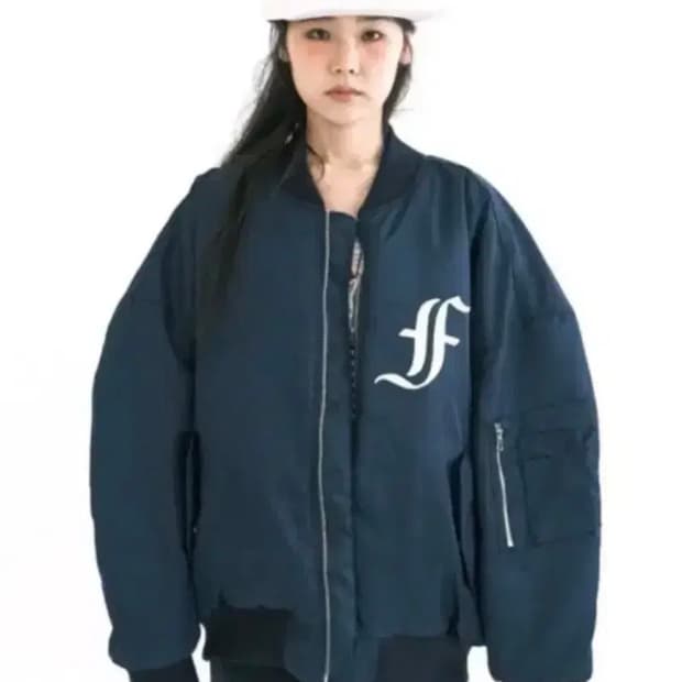 샵페어리 봄버 팝니다