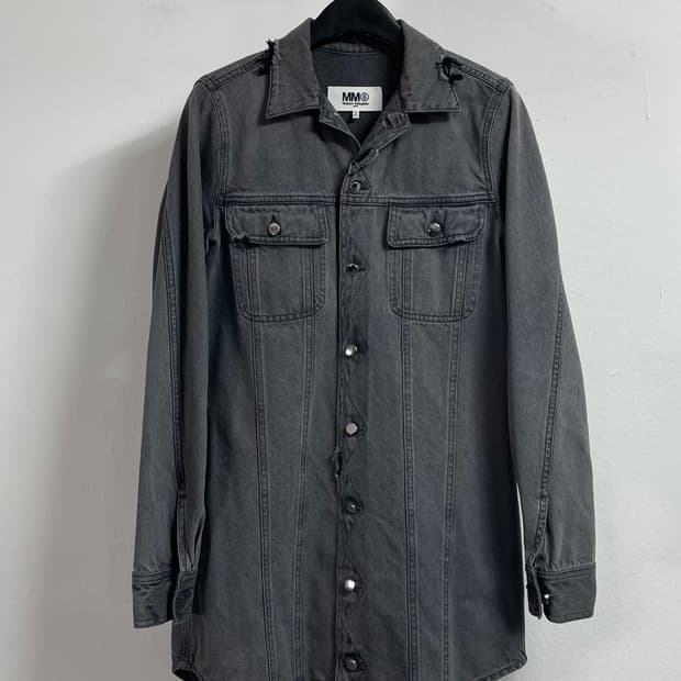MM6 우먼스 그레이 롱 데님 셔츠 (on.613)  