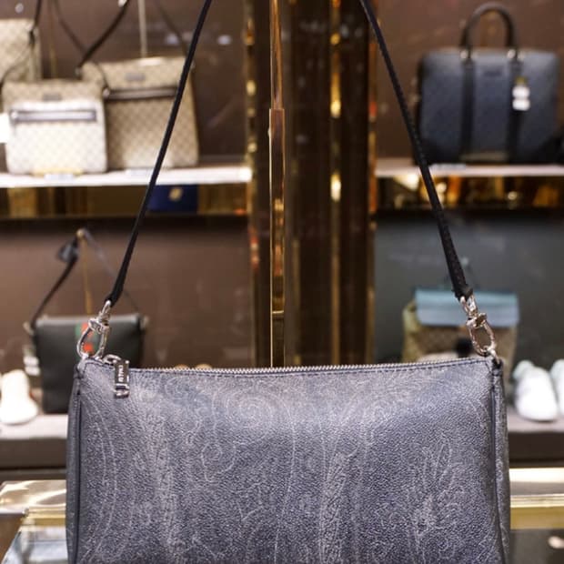 에트로 페이즐리 숄더백 그레이 