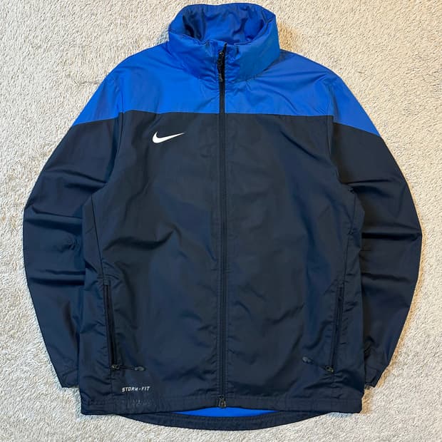 나이키 스톰핏 스우시 배색 바람막이 자켓